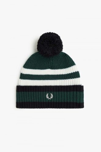 Gorro con punta gruesa
