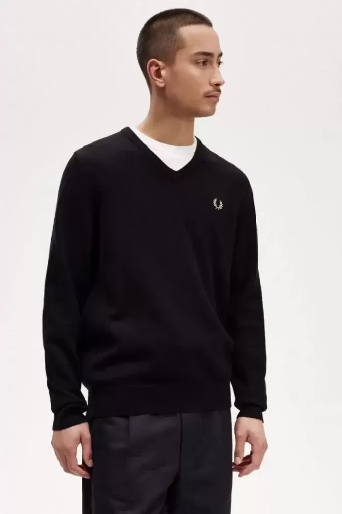 Jersey clásico de cuello en V para hombre Jersey clásico de cuello en V para hombre