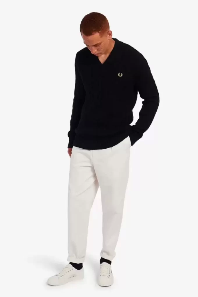 Jersey de punto trenzado con cuello en V para hombre