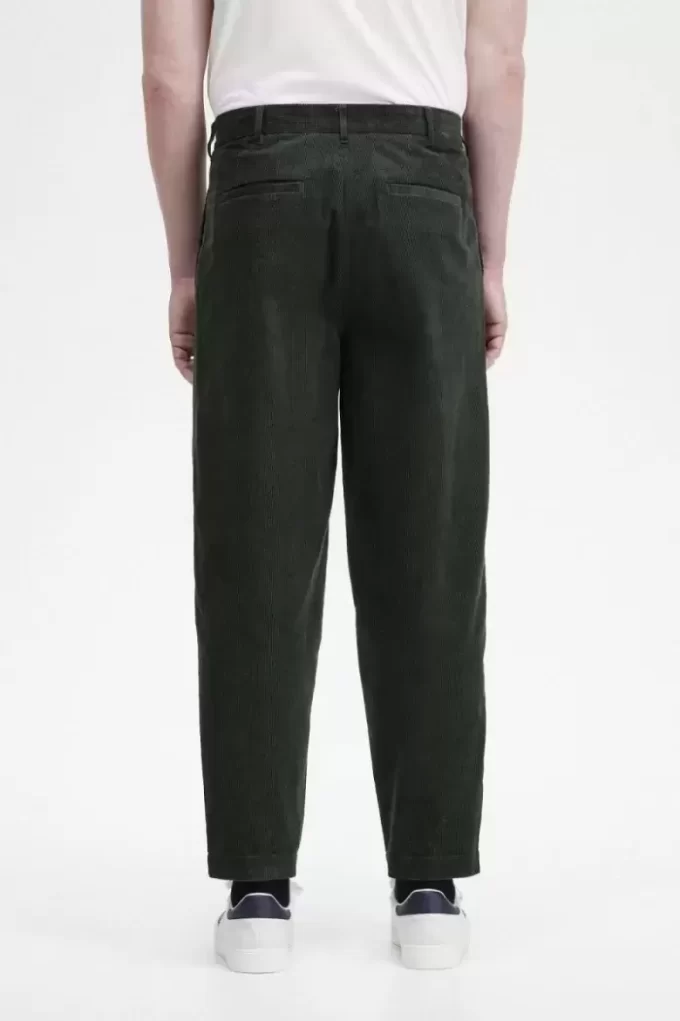 Pantalones cónicos de pana tipo gofre para hombre Pantalones cónicos de pana tipo gofre para hombre