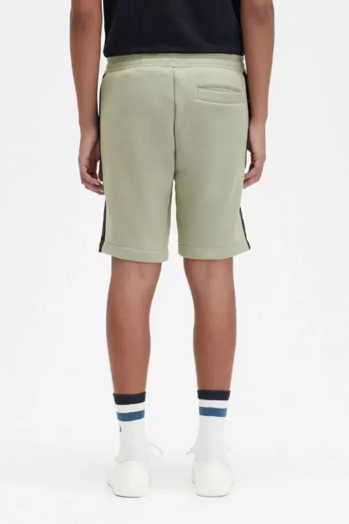 Pantalones cortos deportivos con cinta en relieve para hombre Pantalones cortos deportivos con cinta en relieve para hombre