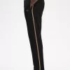 Pantalones deportivos con cinta de cuadros para hombre