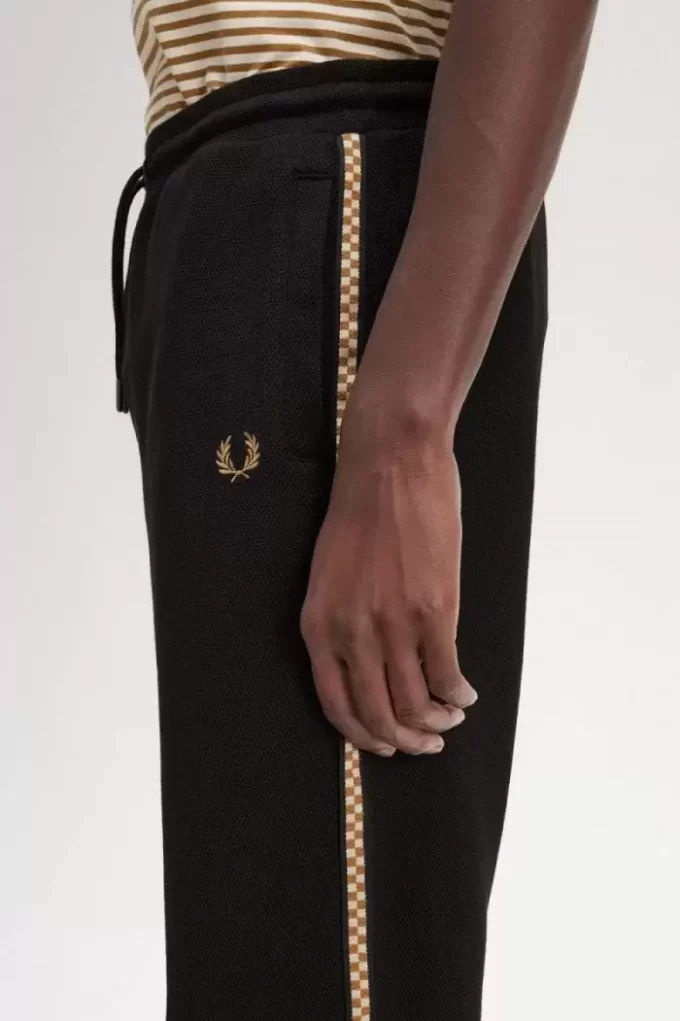 Pantalones deportivos con cinta de cuadros para hombre