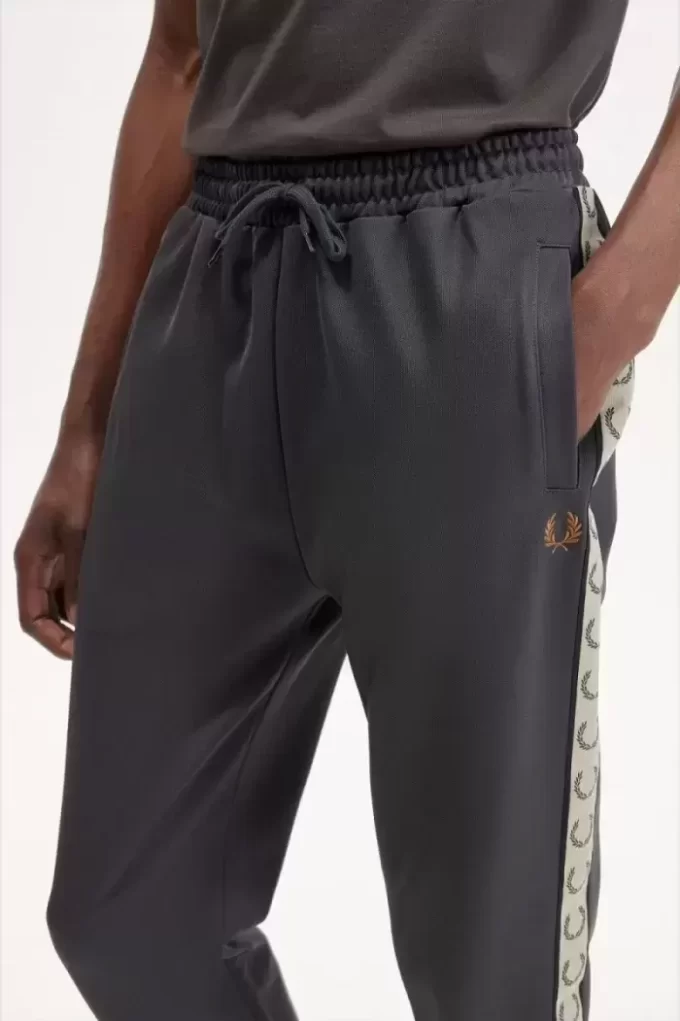 Pantalones deportivos con cinta en contraste para hombre