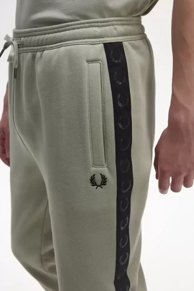 Pantalones deportivos con cinta en relieve para hombre
