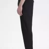 Pantalones deportivos con detalle de insignia para hombre