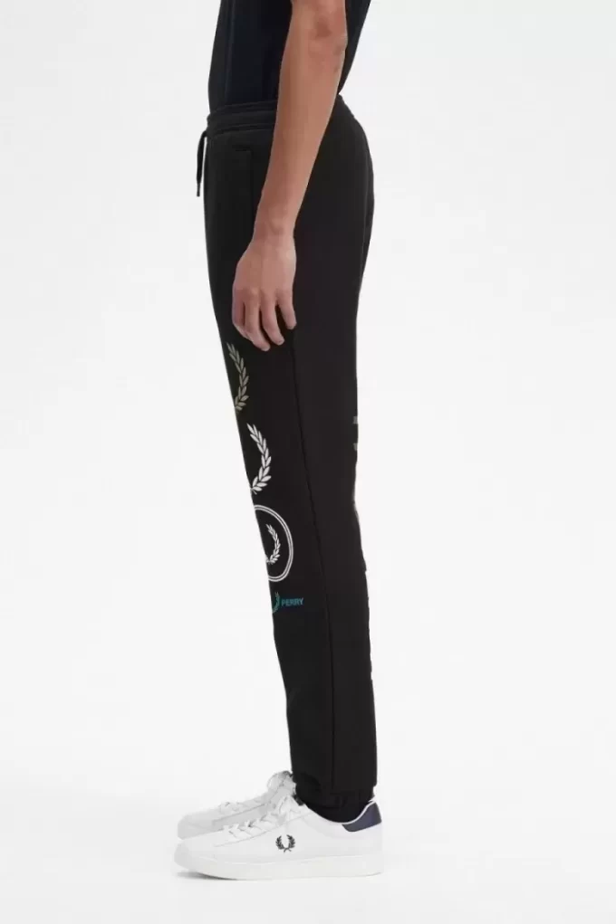 Pantalones deportivos de marca gráfica para hombre