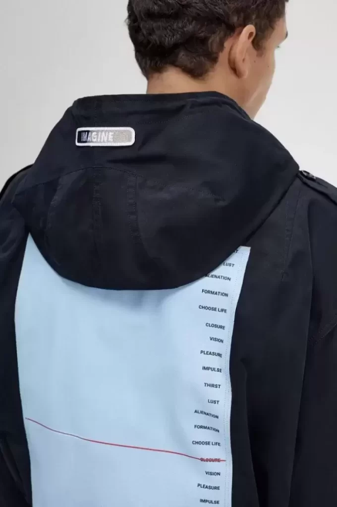 Parka con parche estampado para hombre
