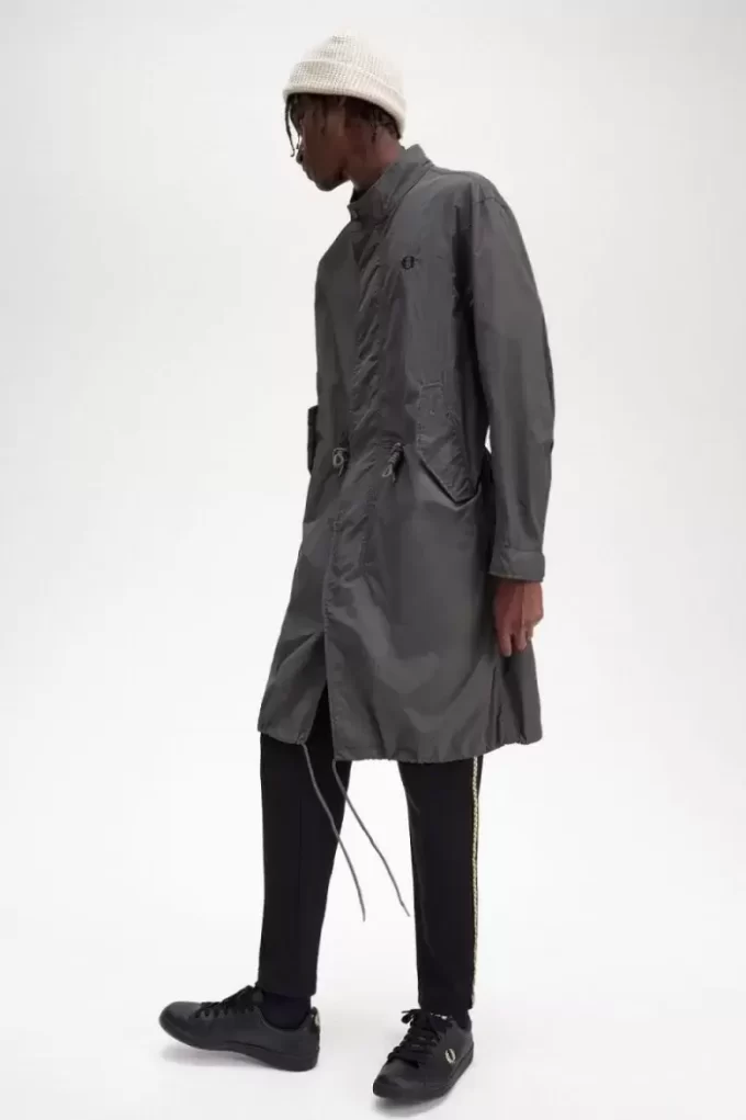 Parka de hombre con dobladillo recto