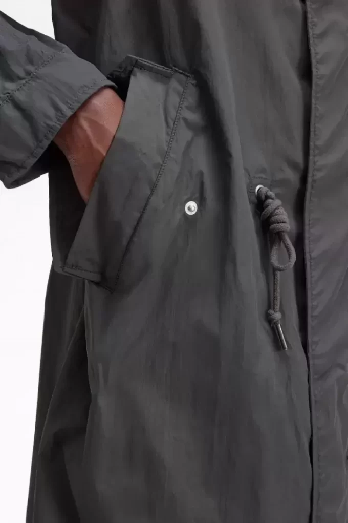 Parka de hombre con dobladillo recto