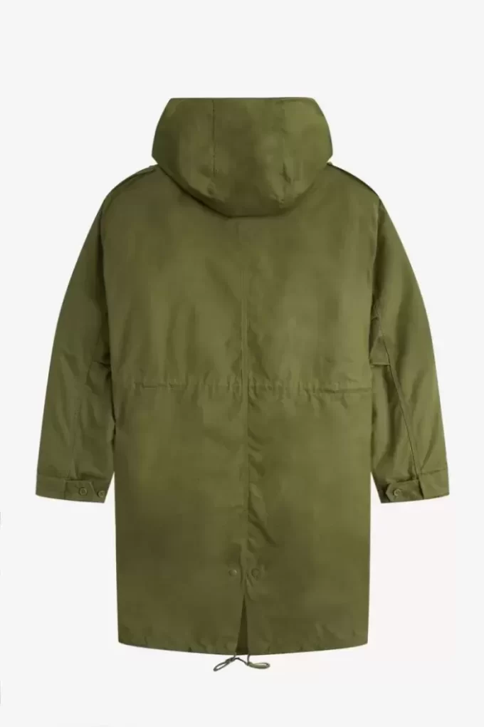 Parka de hombre con forro de piel sintética Parka de hombre con forro de piel sintética