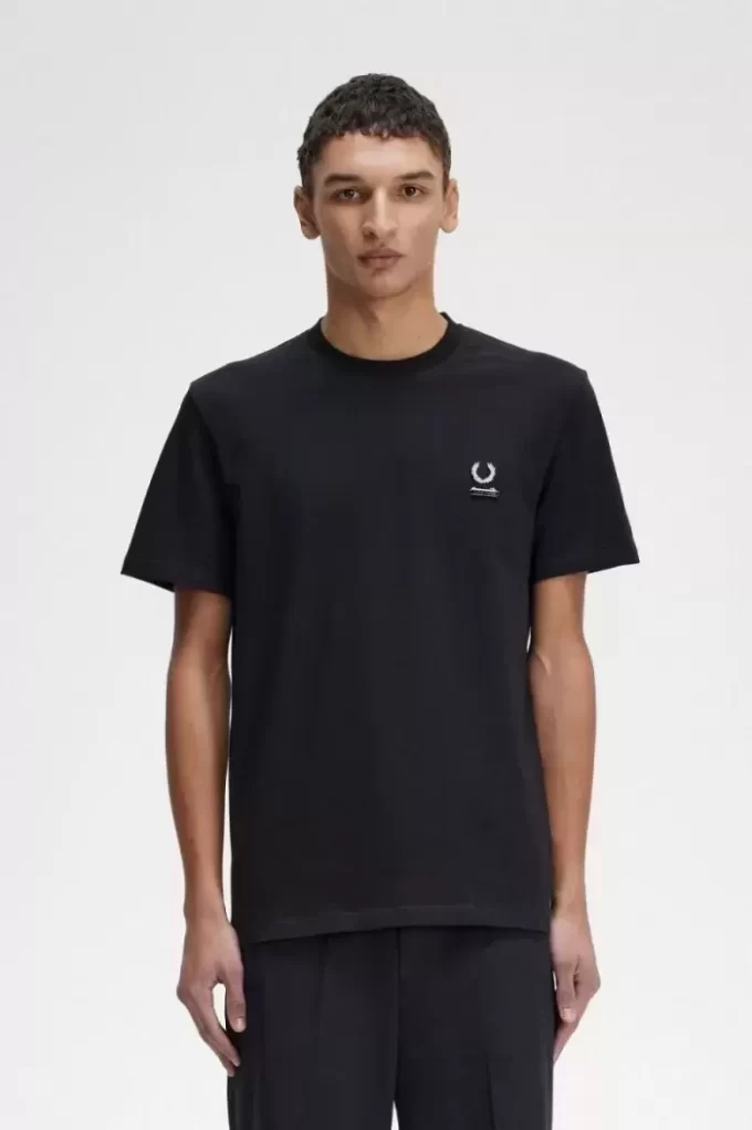 Pin de esmalte para camiseta de hombre