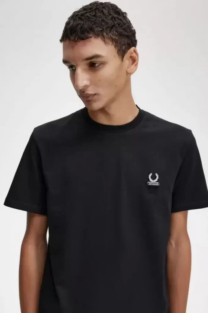 Pin de esmalte para camiseta de hombre