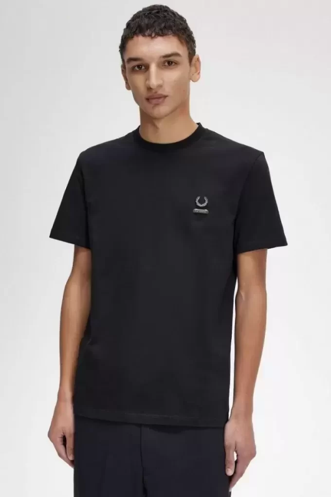 Pin de esmalte para camiseta de hombre
