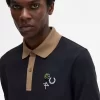 Polo de hombre con cuello en contraste