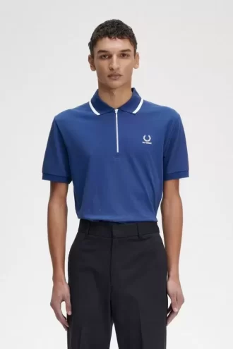 Polo de hombre con media cremallera Polo de hombre con media cremallera