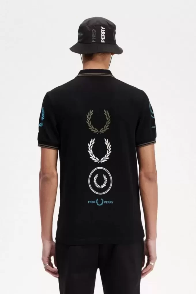 Polo de marca gráfica para hombre