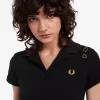 Polo de mujer en piqué con cuello abierto