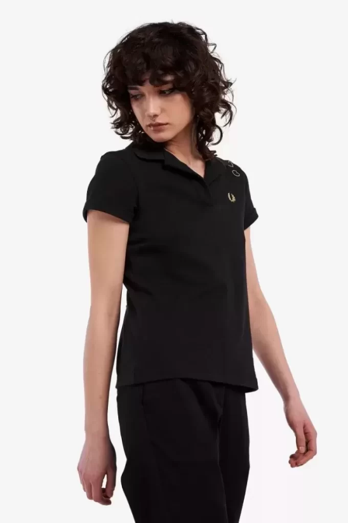 Polo de mujer en piqué con cuello abierto