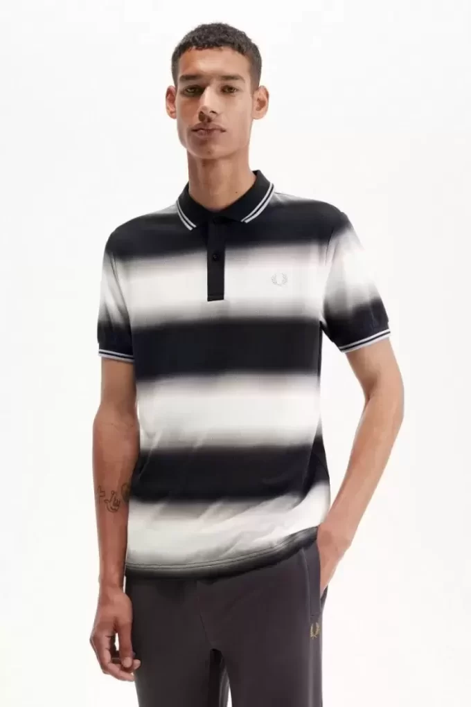 Polo de rayas degradadas para hombre