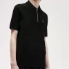 Polo texturizado con cuello y cremallera para hombre