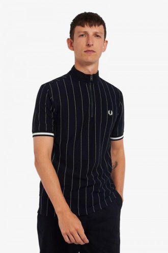 Polos de cuello alto con rayas finas