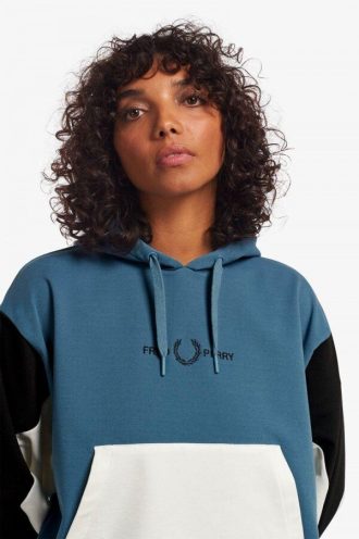 Sudaderas con capucha y bloques de color