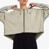 Sudaderas con capucha y cinta adhesiva