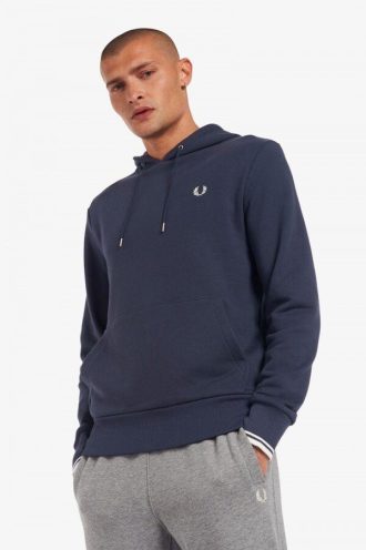 Sudaderas con capucha y punta