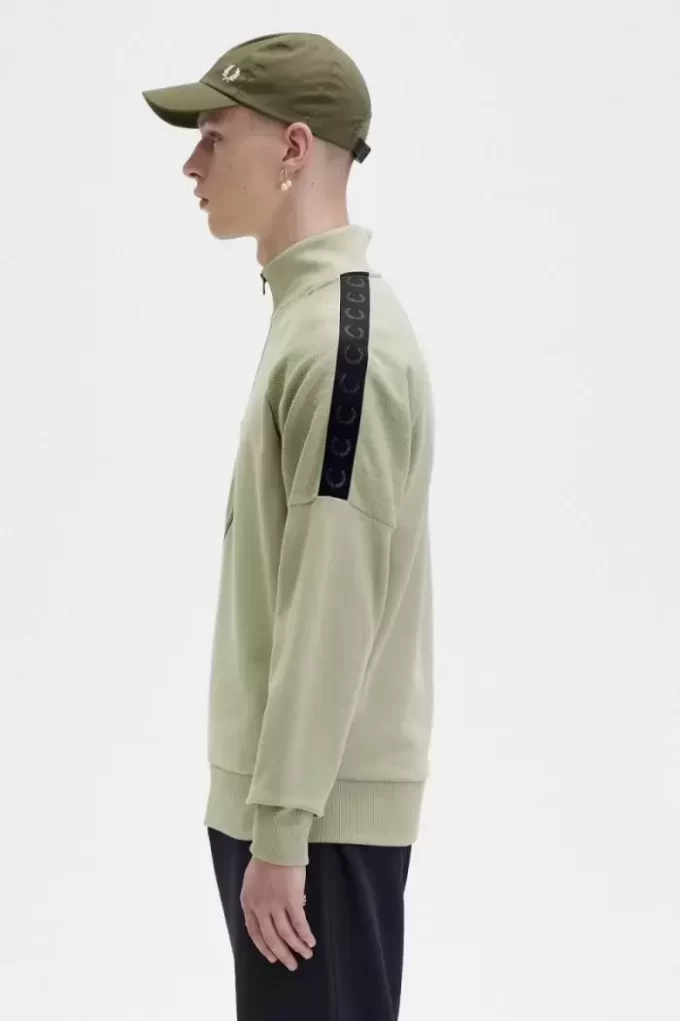 Sudaderas con media cremallera para hombre con la marca Circle Sudaderas con media cremallera para hombre con la marca Circle
