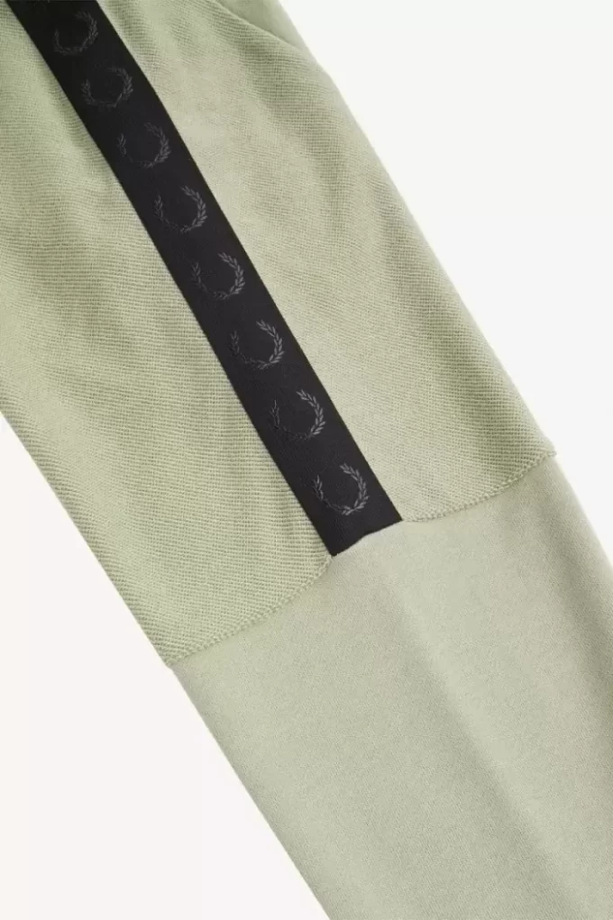Sudaderas con media cremallera para hombre con la marca Circle Sudaderas con media cremallera para hombre con la marca Circle