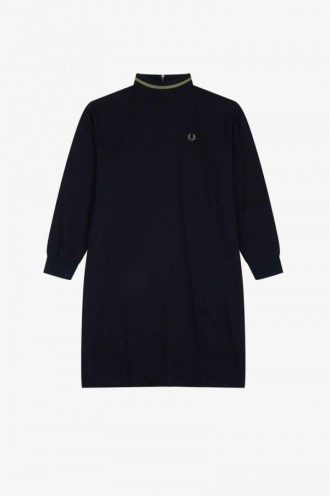 Vestido de cuello alto con ribetes
