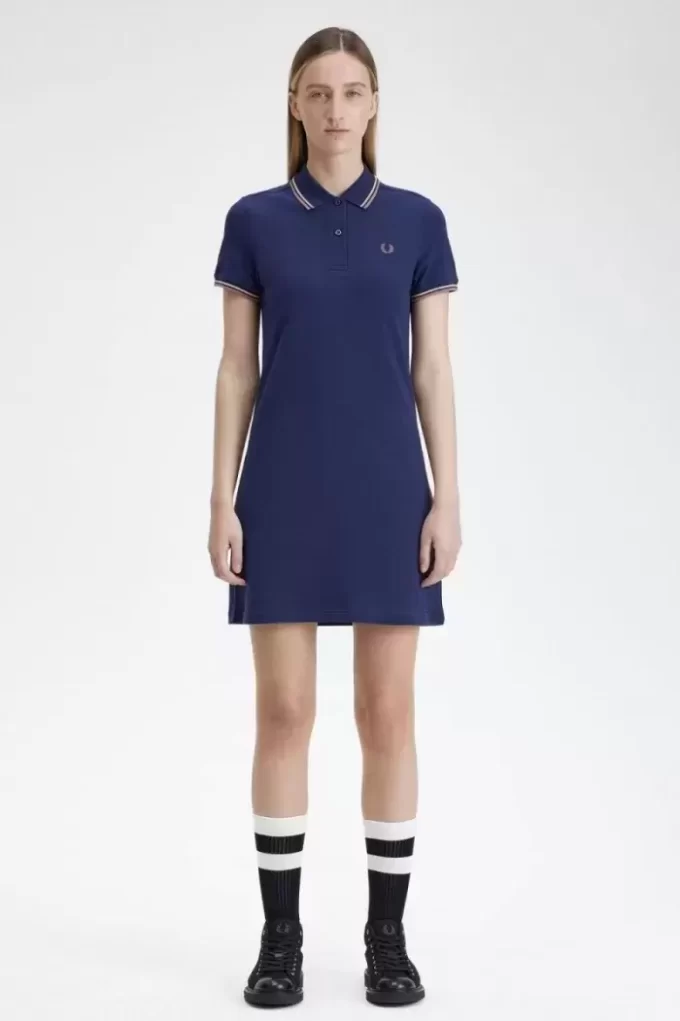 Vestido de mujer con camisa con ribete doble Vestido de mujer con camisa con ribete doble