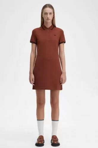 Vestido de mujer con camisa con ribete doble