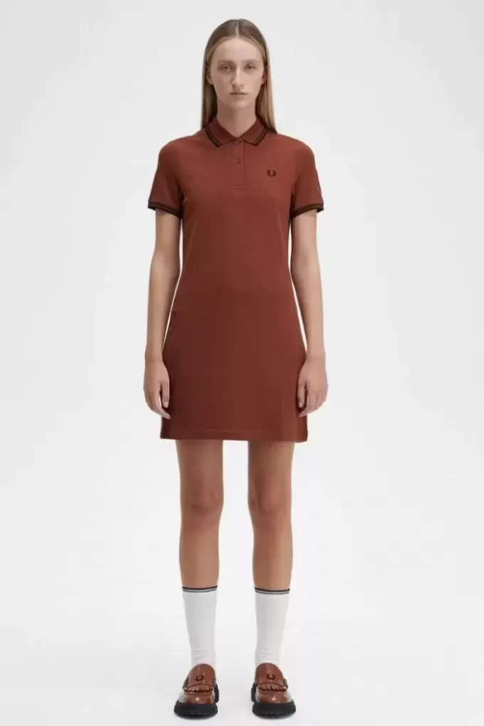 Vestido de mujer con camisa con ribete doble Vestido de mujer con camisa con ribete doble