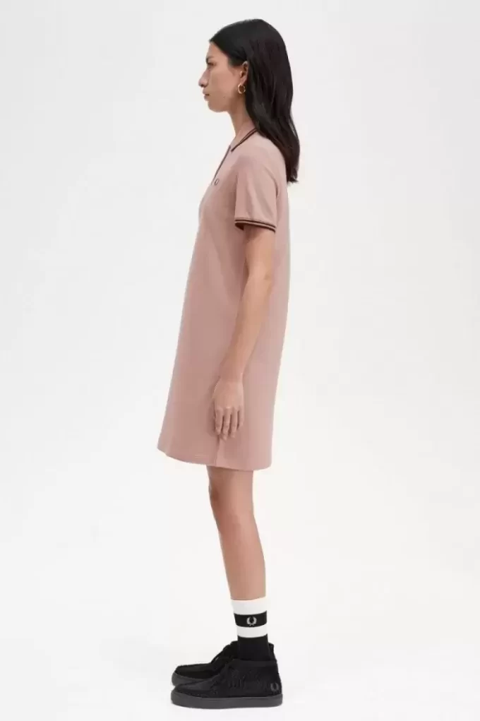 Vestido de mujer con camisa con ribete doble Vestido de mujer con camisa con ribete doble