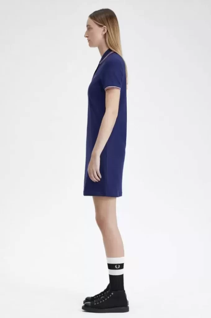 Vestido de mujer con camisa con ribete doble Vestido de mujer con camisa con ribete doble