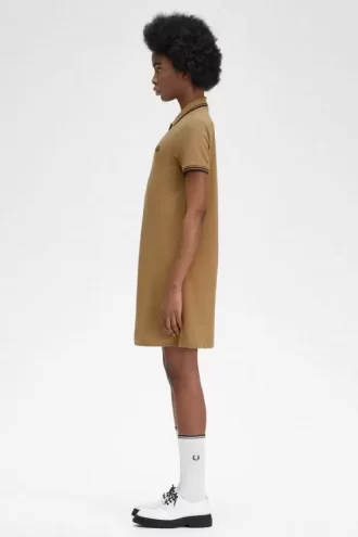 Vestido de mujer con camisa con ribete doble Vestido de mujer con camisa con ribete doble