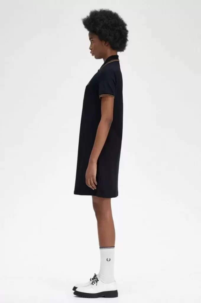 Vestido de mujer con camisa con ribete doble Vestido de mujer con camisa con ribete doble