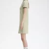 Vestido de mujer con camisa con ribete doble Vestido de mujer con camisa con ribete doble