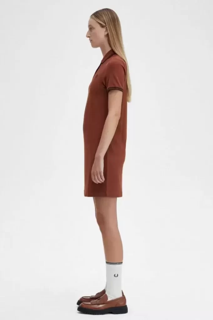 Vestido de mujer con camisa con ribete doble Vestido de mujer con camisa con ribete doble