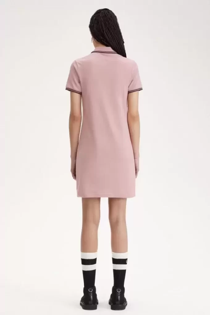 Vestido de mujer con camisa con ribete doble Vestido de mujer con camisa con ribete doble