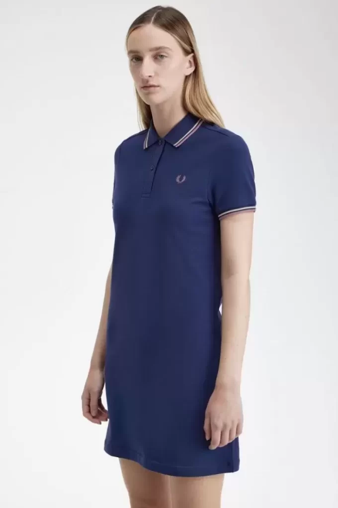 Vestido de mujer con camisa con ribete doble Vestido de mujer con camisa con ribete doble