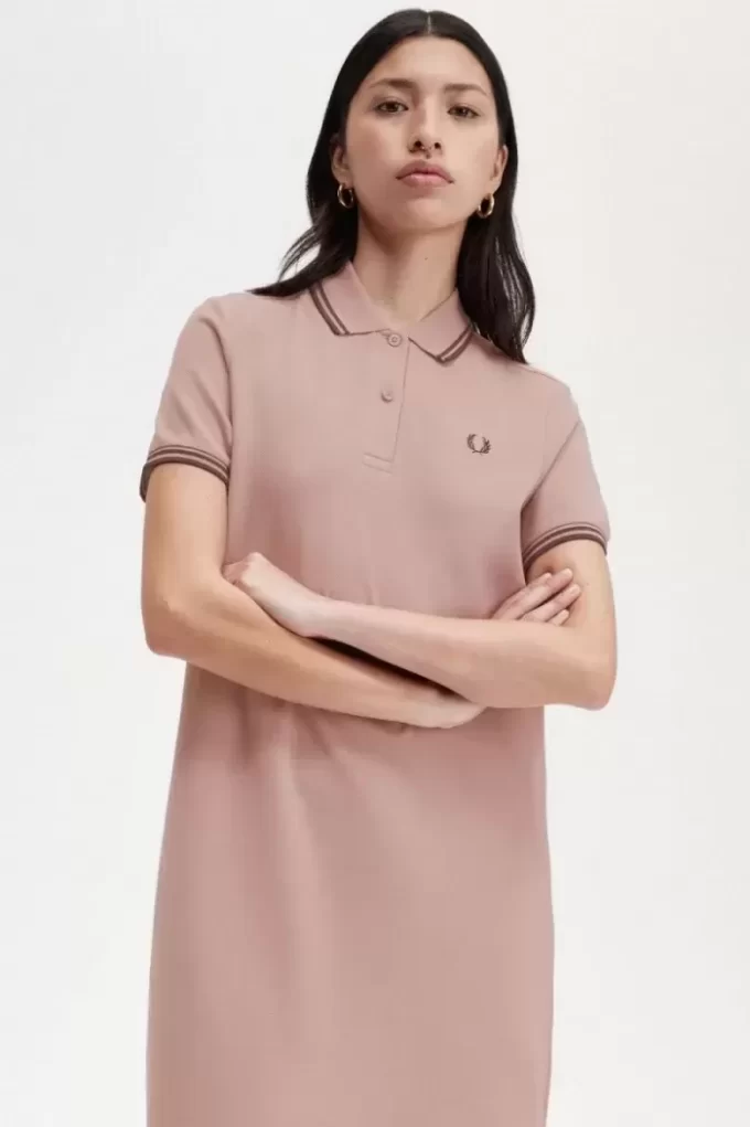 Vestido de mujer con camisa con ribete doble Vestido de mujer con camisa con ribete doble