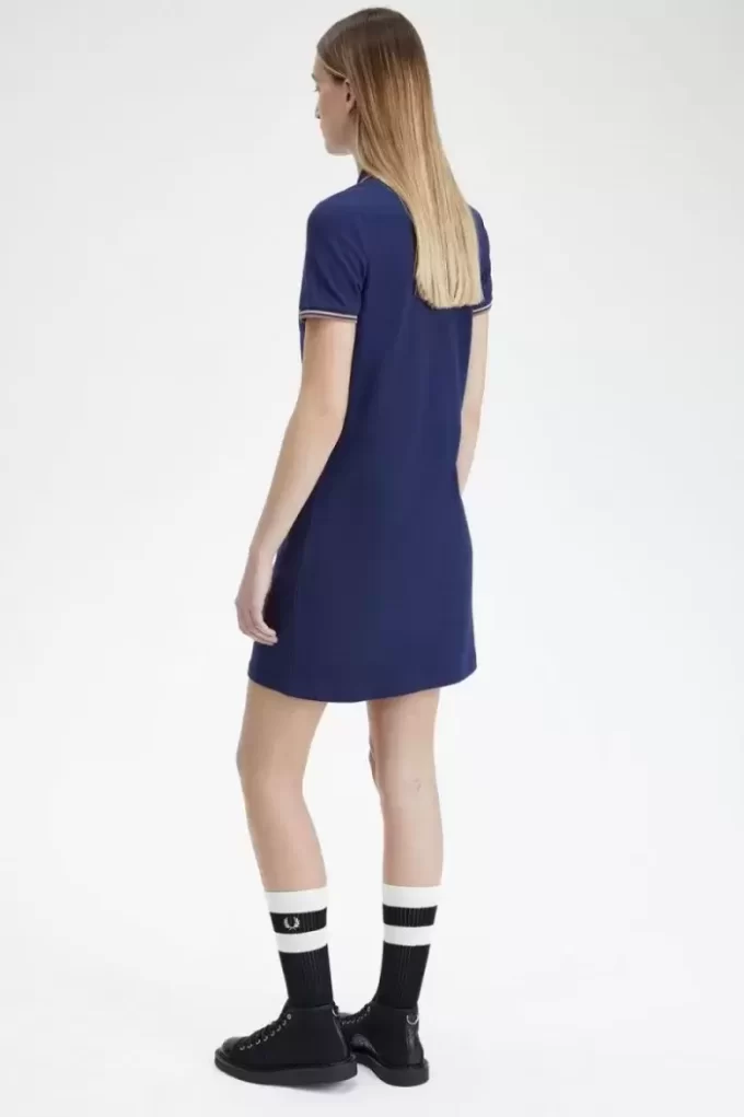 Vestido de mujer con camisa con ribete doble Vestido de mujer con camisa con ribete doble