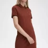 Vestido de mujer con camisa con ribete doble Vestido de mujer con camisa con ribete doble