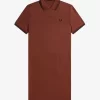 Vestido de mujer con camisa con ribete doble Vestido de mujer con camisa con ribete doble