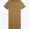 Vestido de mujer con camisa con ribete doble Vestido de mujer con camisa con ribete doble