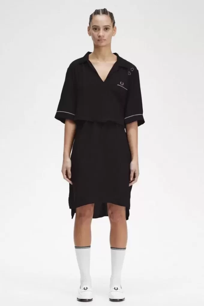 Vestido de mujer con camisa de bolos Vestido de mujer con camisa de bolos