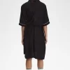 Vestido de mujer con camisa de bolos Vestido de mujer con camisa de bolos